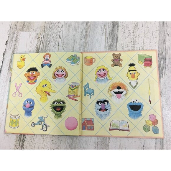When Is MY Birthday? Elmo Hardcover Sesame Street Growing Up Book Vtg - Picture 7 of 9